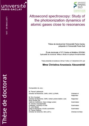 Spectroscopie attoseconde : étude de la dynamique de photoionisation de gaz atomiques au voisinage des résonances