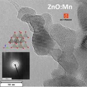 ZnO nanoparticles heavily doped with Mn prepared by sol-gel method