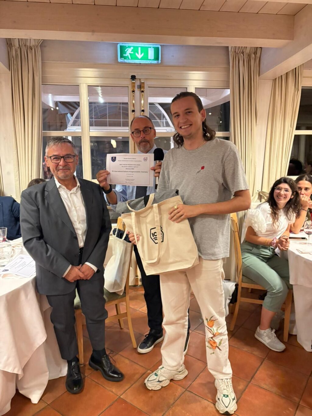 Le prix de meilleur poster pour Maël Bressoux à l’ISOC 2025 à Camerino (Italie)