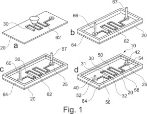 A method for manufacturing a fluidic device comprising a substrate bearing at least one porous or hollow solid element